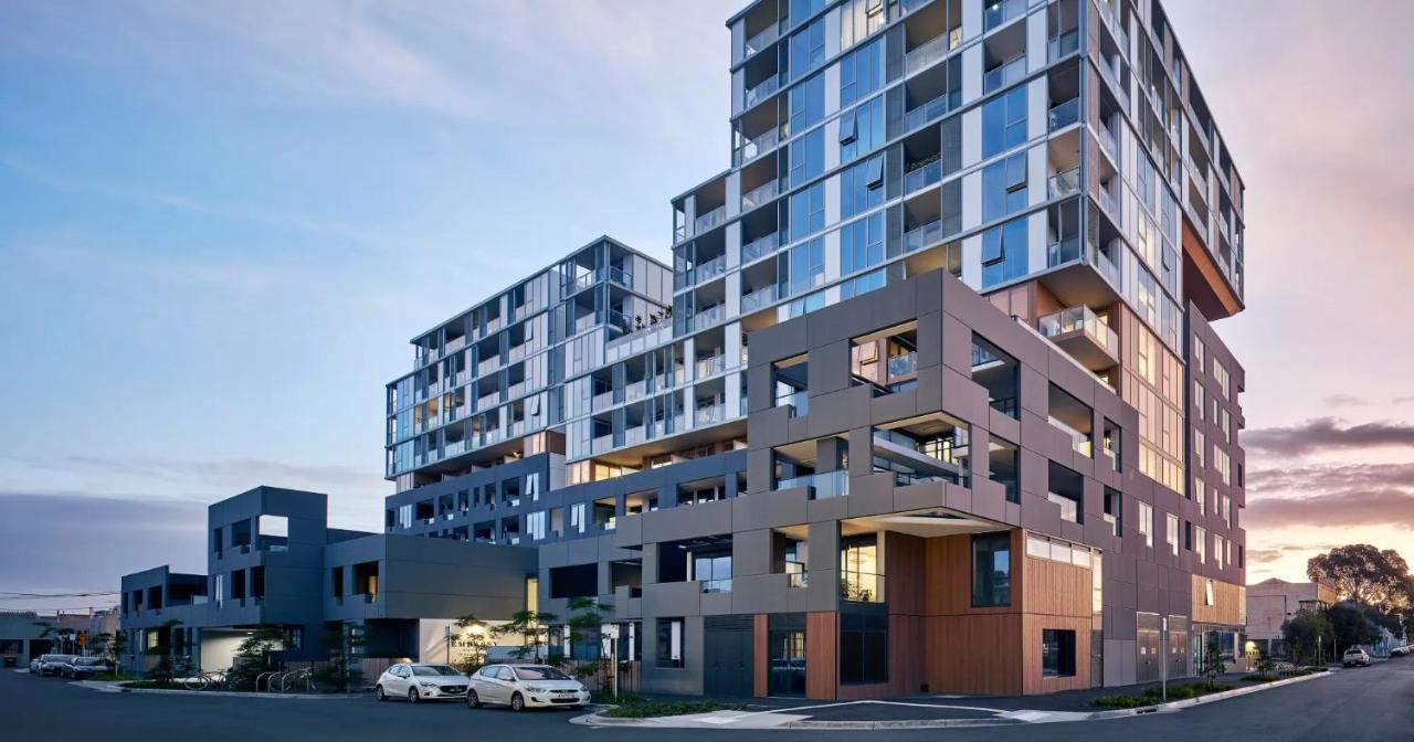 Апартаменты Luxury Living, Richmond Мельбурн Экстерьер фото