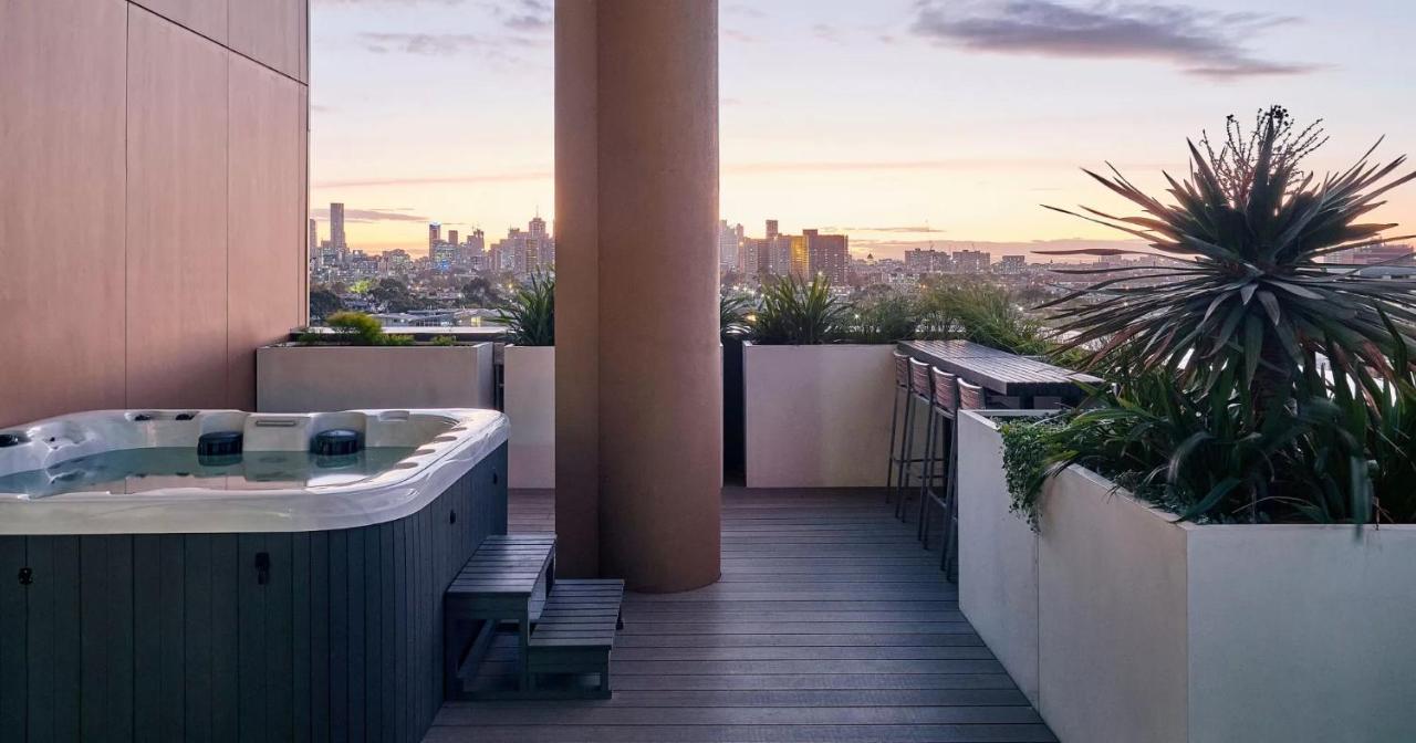 Апартаменты Luxury Living, Richmond Мельбурн Экстерьер фото